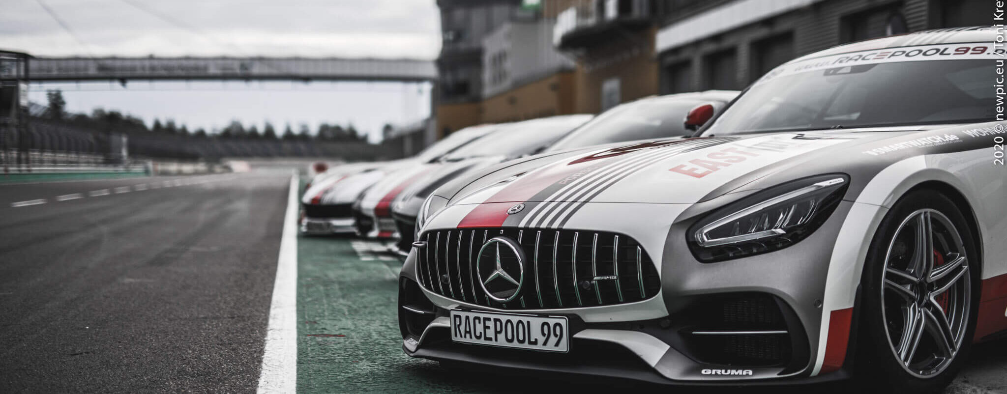 Fahrt mit dem Renntaxi auf der Grand-Prix-Strecke des DEKRA Lausitzrings