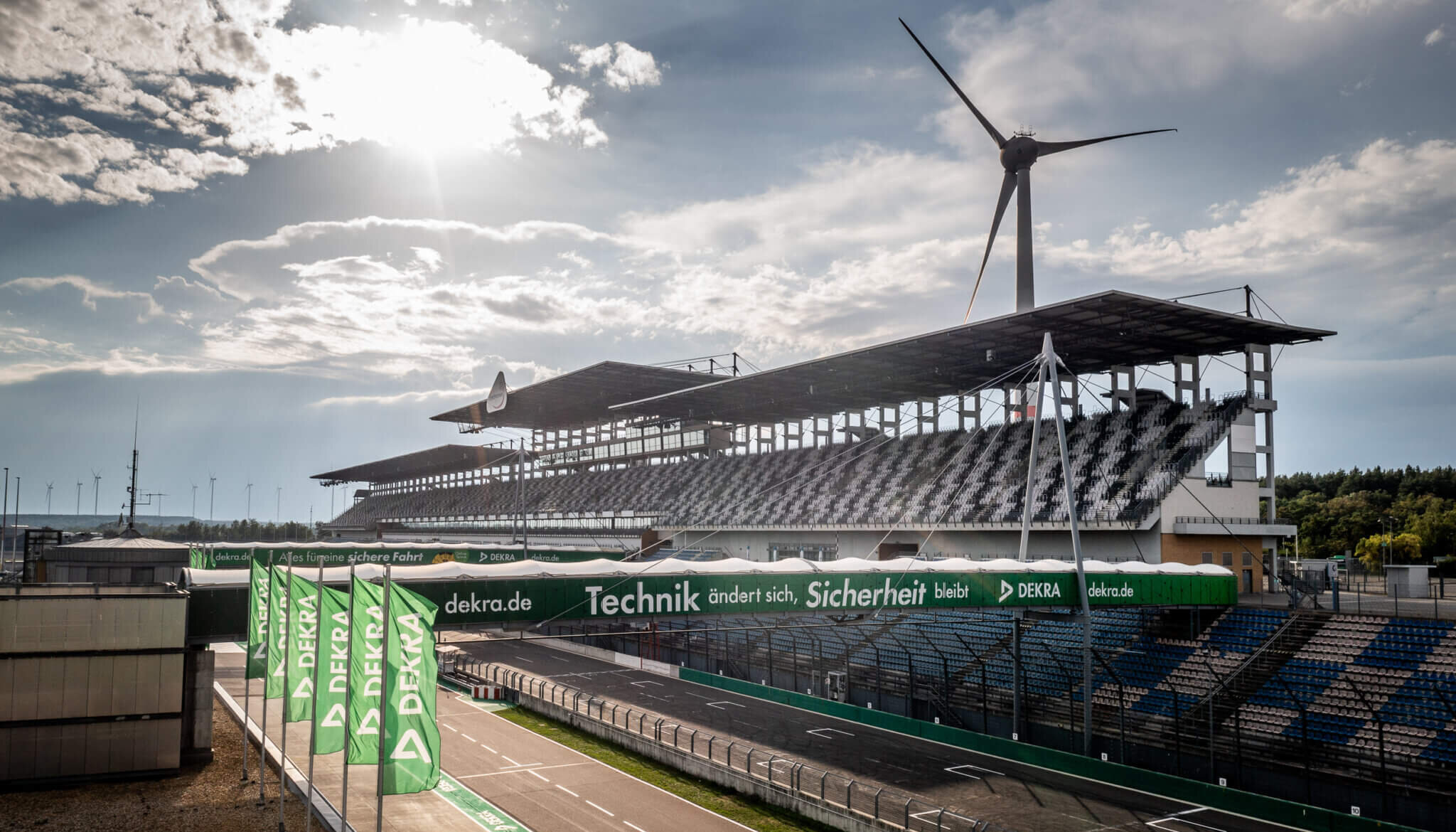 Meetings, Tagungen, Konferenzen und Events (MICE) auf dem Gelände des DEKRA Lausitzrings