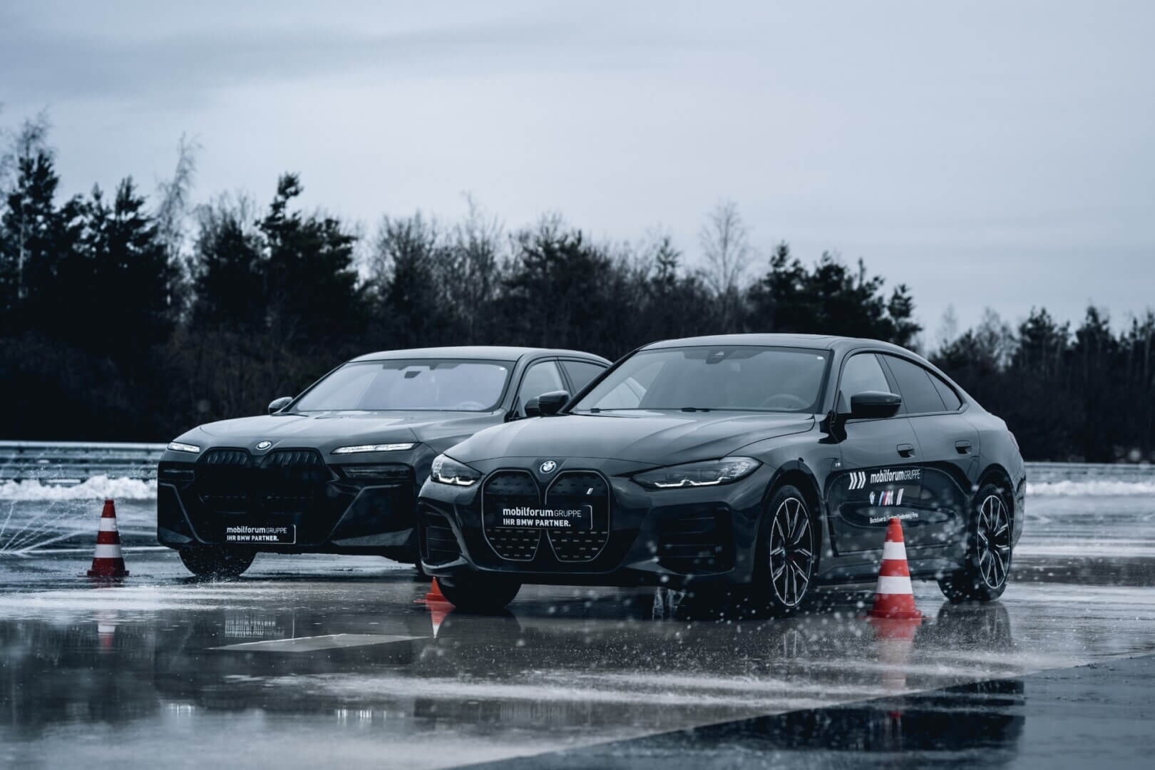 Fahrprogramme auf abgesperrter Fläche als Incentive-Baustein für MICE-Veranstaltungen am DEKRA Lausitzring