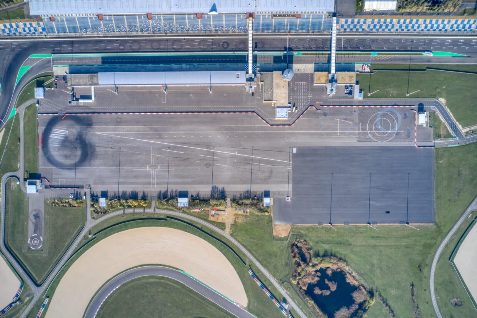 Multifunktionsflächen des DEKRA Lausitzrings aus der Luft