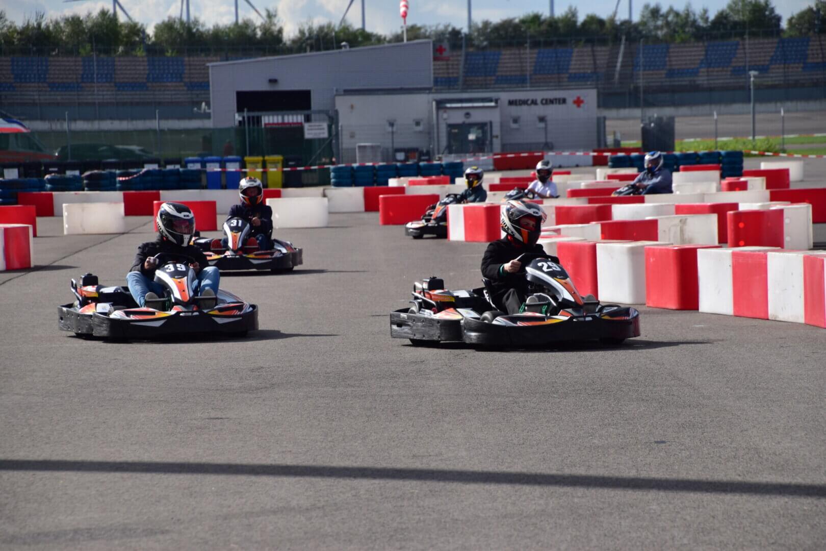 Mobile Gokartbahn auf den Multifunktionsflächen des DEKRA Lausitzrings